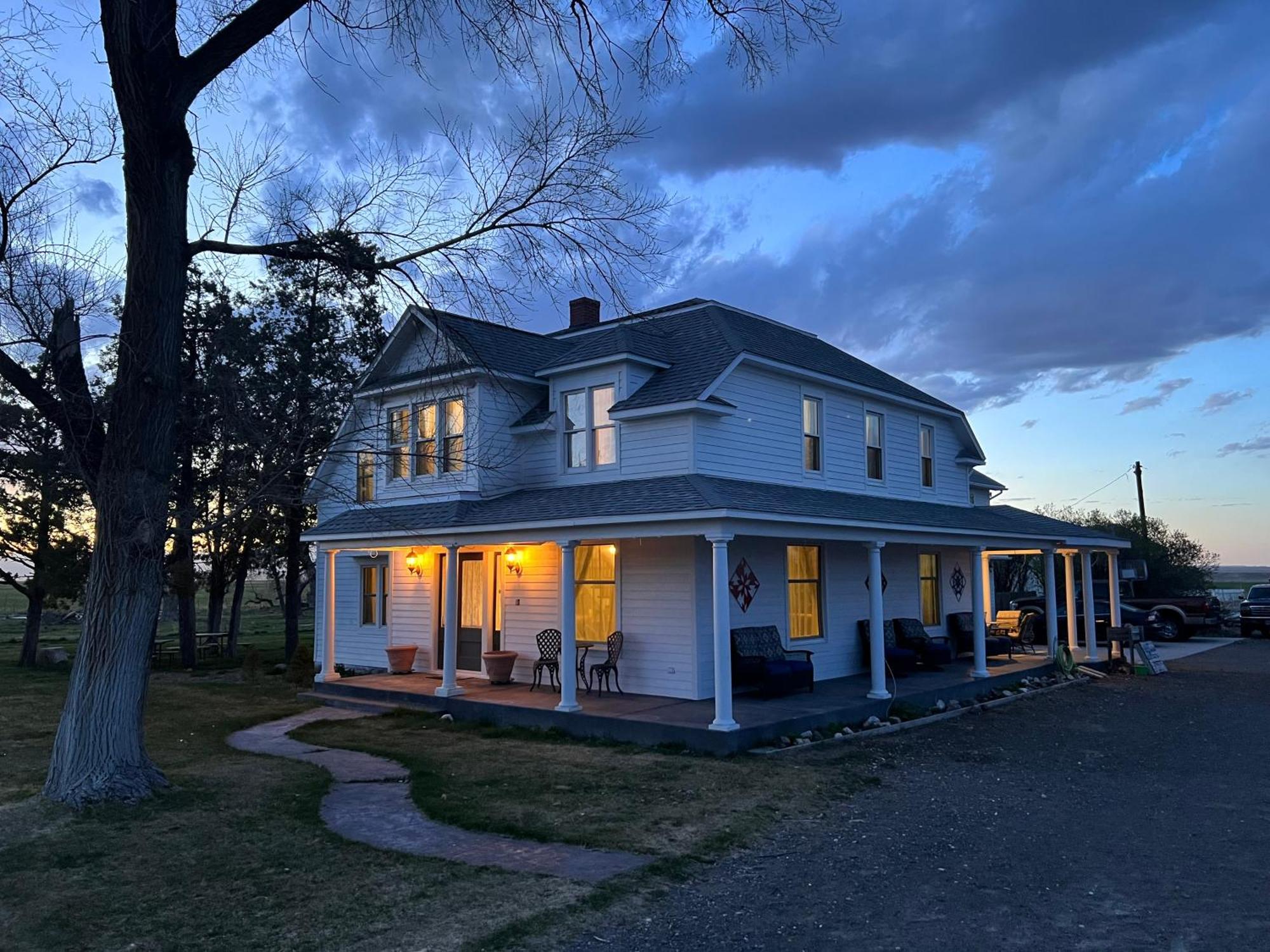 Hudson House Bed And Breakfast Wheatland Εξωτερικό φωτογραφία